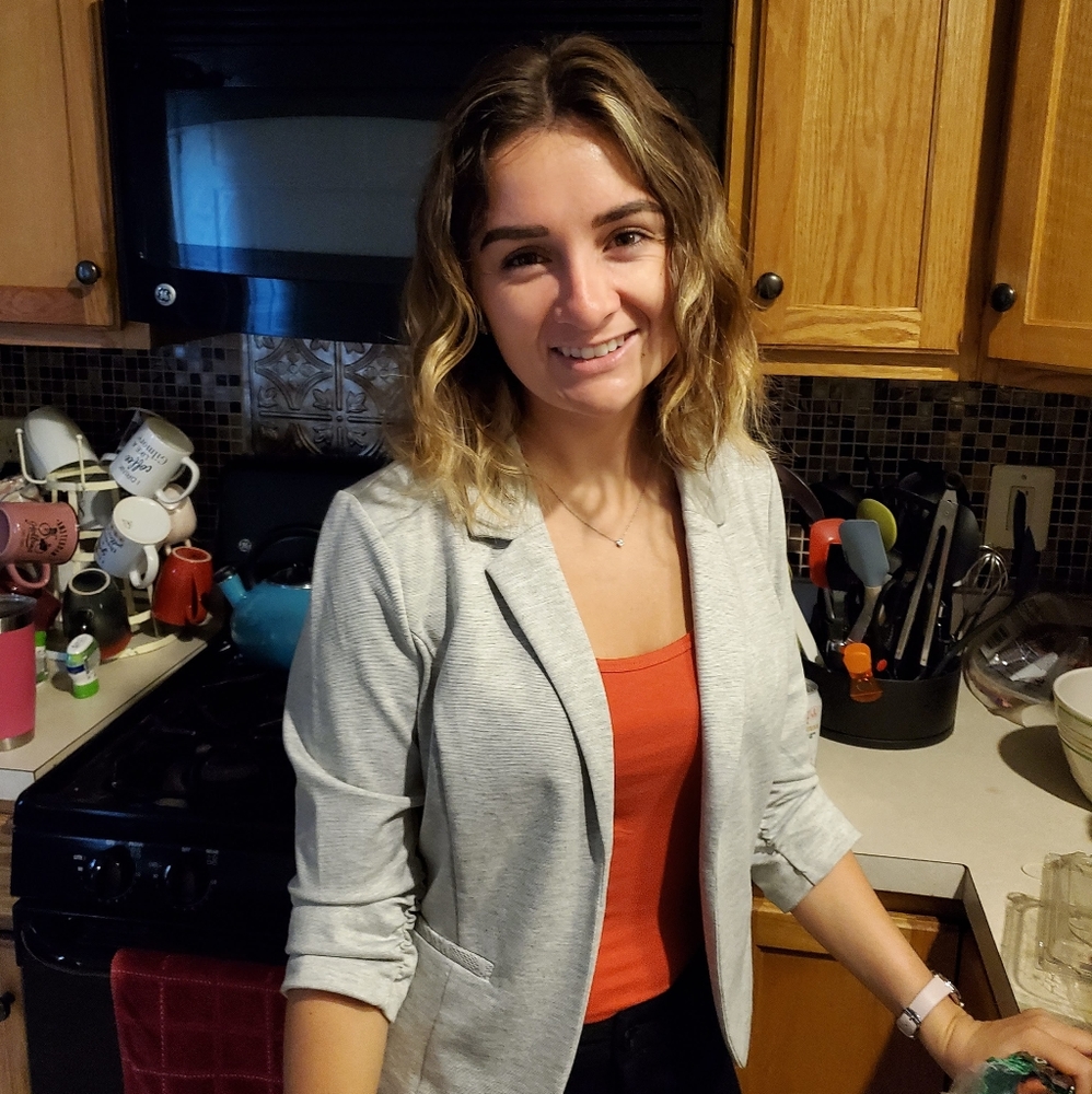 Meet your Posher, Amanda